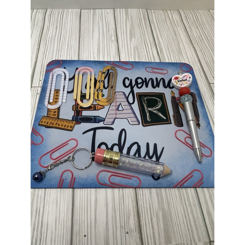 6 Piece Teacher Gift- Mousepad, 3 Large Paper Clips, Beadable Pen, And Key Chain